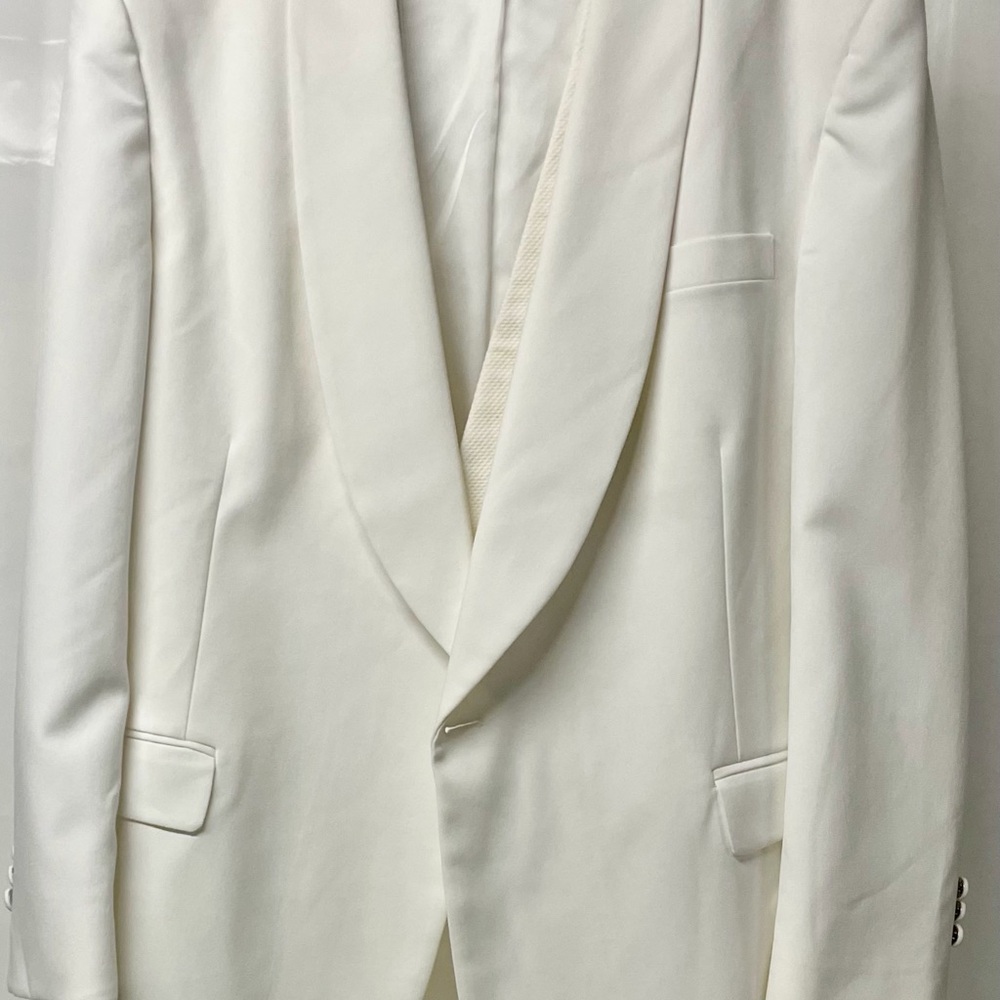 Tuxedo Jacket - Elegant Formal Vest Bow Tie Wash and Wear - Picture 13 of 13